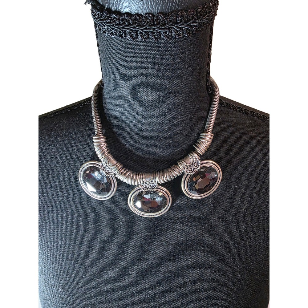 Vintage Whimsy Goth Silver Tone Coiled Statement Necklace Dark Gemstone Pendants